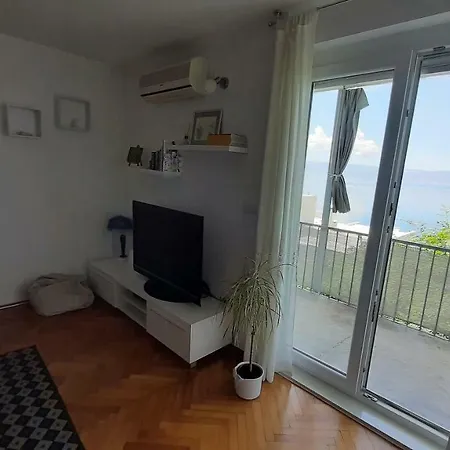 Hana Omiš